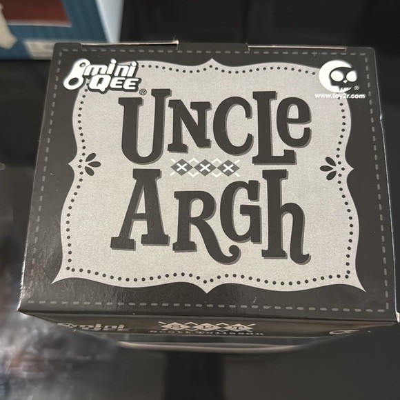 NIB 5” Mini Qee Scott Tolleson Uncle Argh Vinyl Figure Collectible NRFB - Picture 2 of 6